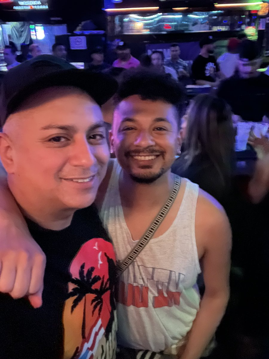 ItsCarlosSoto's tweet image. #SundayFunday Reunited with some of my #ODPhi #ΩΔΦ #Chi Brothers #SanAntonio #Strip 🏳️‍⚧️🏳️‍🌈
