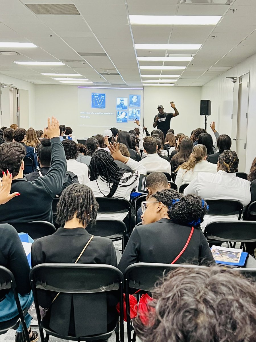 DrDonApplyrs's tweet photo. @torrancehampton leading a session titled after his book, “Genius Factor: Make Your Passion Your Paycheck” in a packed room of students at the Mega NAF Student Industry Conference. @NAFCareerAcads @NAFMiami @MDCPS #MDCPSFutureReady https://t.co/OT09V0HwJC