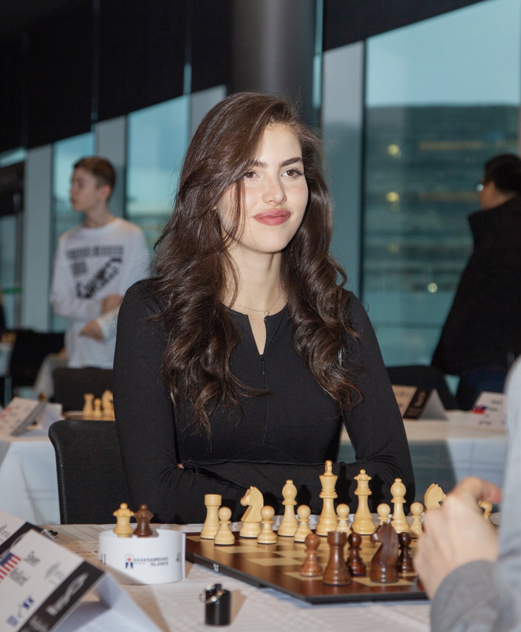 Alexandra Botez - With some good luck I finished with 5/6 and tied for  first at the Oregon Open! It was an exciting event with an amazing amount  of upsets. Picture taken