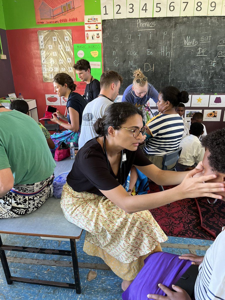 eceeroj's tweet image. Busy start to our week with day clinic in #yanuca and evening clinic in #Dakuibeqa. Beautiful morning today as we head to #Naceva village. #Fiji #GlobalHealth @ImWvu