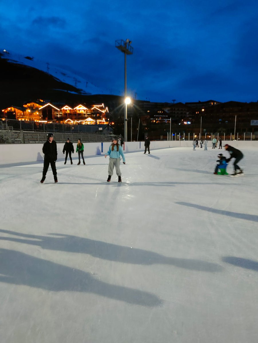 WHS_Snowsport's tweet photo. More ice-skating... https://t.co/VOp4lM7Xm5