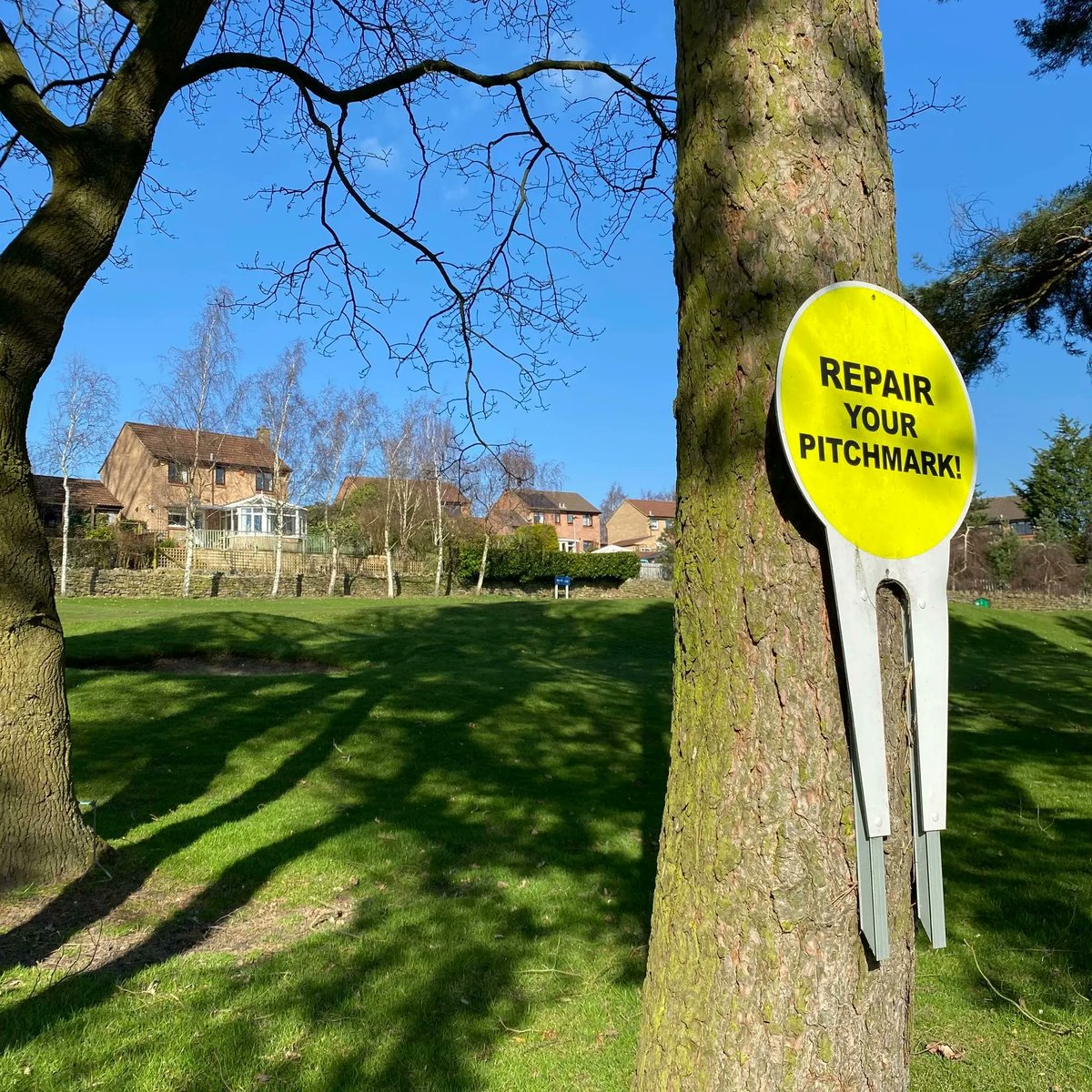 ⚠️ ATTENTION ALL GOLFERS ⚠️

⏳ It takes a couple of seconds to repair any pitchmark made from your approach shot to the green. 

👌 Give our greenkeepers a hand and repair at least one every time you arrive at a green.