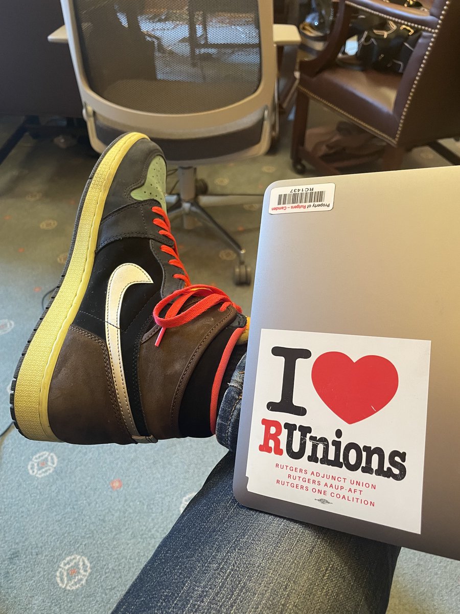 Bringing the <a href="/UnionDrip/">Dripped Out Trade Unionists</a> to <a href="/GovMurphy/">Governor Phil Murphy</a>'s office for the <a href="/ruaaup/">Rutgers AAUP-AFT Academic Worker Union</a> bargaining sessions.