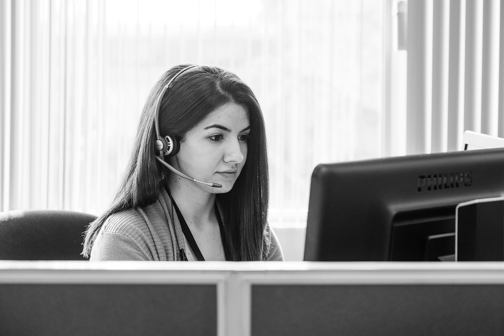 SurreyRCMP's tweet photo. They are the first point of contact for the public &amp; provide a lifeline for our officers. Thank you to the dedicated operators in our Operational Communications Centre. We are grateful for your service every day! #NationalPublicSafetyTelecommunicatorsWeek: https://t.co/v6tUuJ3TeD https://t.co/FTZSLVPj9Z