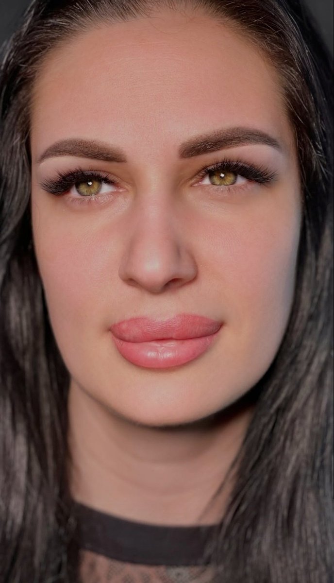 hello dear
how are you?
I'm fine
I have lost weight and feel great. I found myself and regained my strength. I enjoy life again! I'm the real me again! 💫🥳