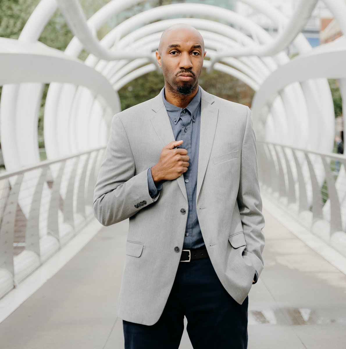 KR_Benjamin's tweet photo. Time for another #InformerEarthMonth shoutout from me &amp; @WashInformer! This one goes to filmmaker Lawrence Green @TimeTravelMedia, director of the short film "Trashman" abt trash pollution in his Ward 8 neighborhood. https://t.co/K0QoSci2g1