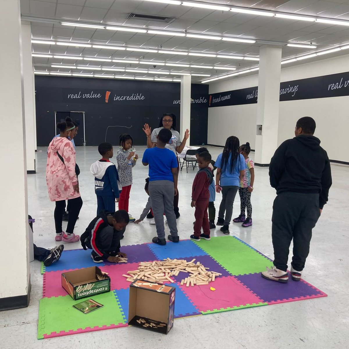 Playtime Project (@projectplaytime) on Twitter photo It's a wrap!🥳We had an amazing #SpringBreakCamp in #PrinceGeorgesCounty last week. The kids went on field trips to <a href="/NMNH/">Smithsonian NMNH</a> <a href="/SixFlagsDC/">Six Flags America</a> <a href="/AMCTheatres/">AMC Theatres</a> and did fun activities led by staff, volunteers & awesome partners like <a href="/CHAWinDC/">Capitol Hill Arts Workshop</a>. Thank you to all who made it possible. #PlayEquity It's a wrap!🥳We had an amazing #SpringBreakCamp in #PrinceGeorgesCounty last week. The kids went on field trips to <a href="/NMNH/">Smithsonian NMNH</a> <a href="/SixFlagsDC/">Six Flags America</a> <a href="/AMCTheatres/">AMC Theatres</a> and did fun activities led by staff, volunteers & awesome partners like <a href="/CHAWinDC/">Capitol Hill Arts Workshop</a>. Thank you to all who made it possible. #PlayEquity