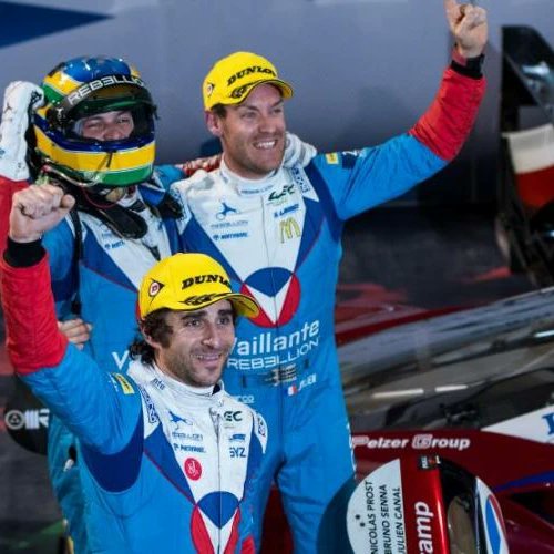 BrunosGirls's tweet photo. #DoYouRemember?
FIA WEC LMP2 WORLD CHAMPIONS 2017
@RebellionRacing
@BSenna
#NicoProst
#JulienCanal
@FIAWEC
#6hBahrain #LMP2 https://t.co/kpcKUBFEeD