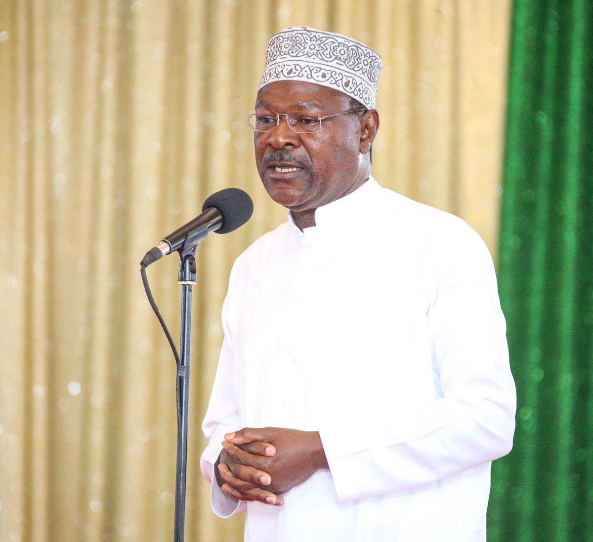f_abdulhafit's tweet photo. #EBDA iftar dinner was wonderfully organized, glooming and entertaining event.
The @SakajaJohnson’s “waan islajogna”, the @HonWetangula’s “isdaaji isdaaji” and of course the @Asmali77’s conversant and knowledge about the city within the city- EASTLEIGH… https://t.co/ixrl7FlvFm