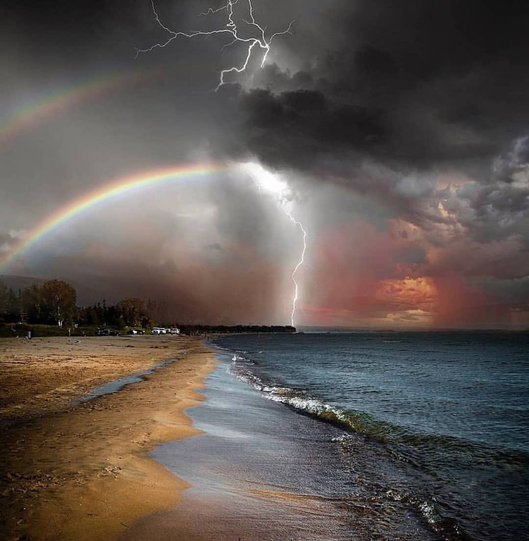 Beautiful #landscape ! Tag who you would want here with you #marknrise #beautifulescapes #Thunder #rainbow #beachvibes #STORM #clouds