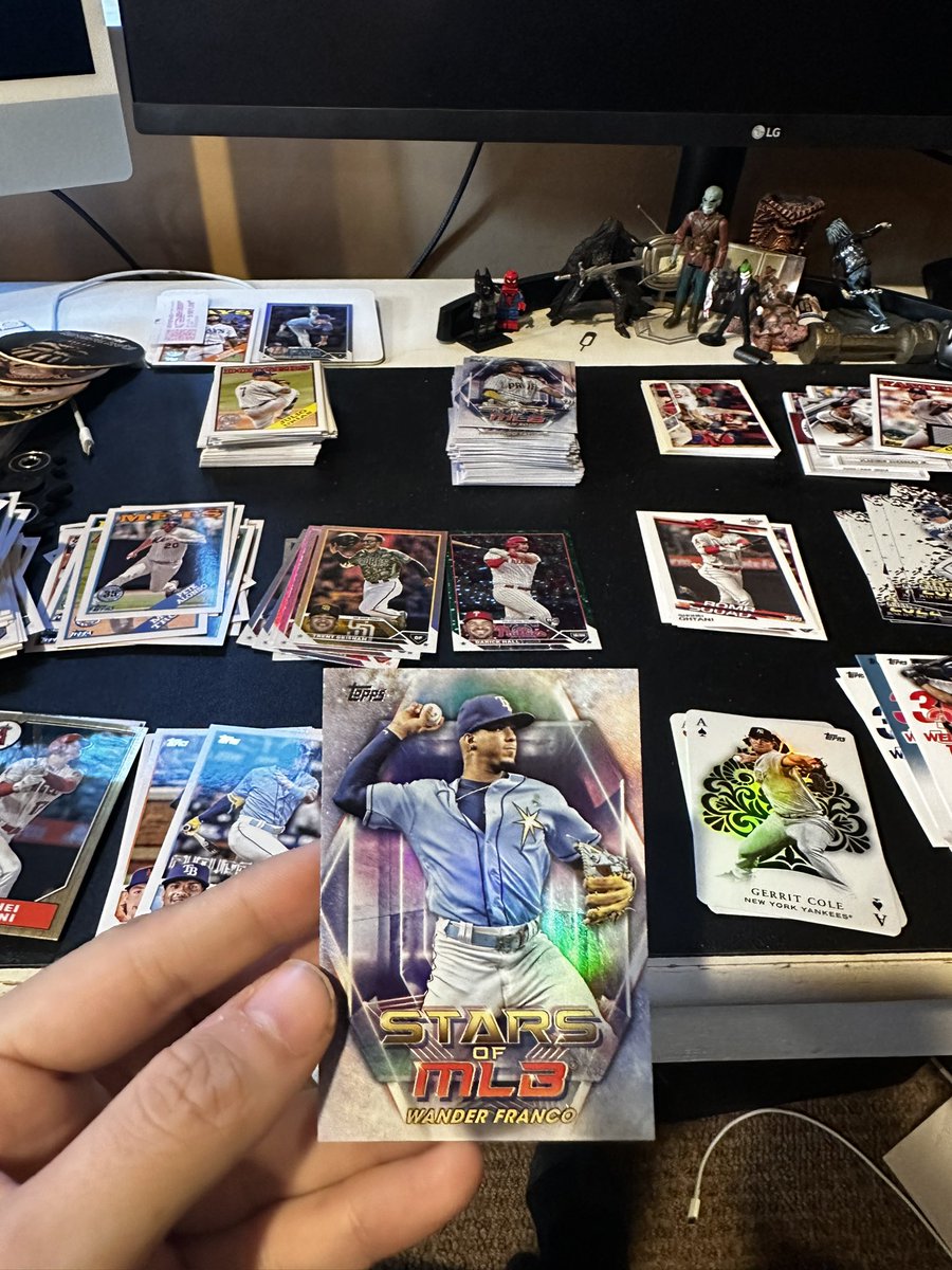 Quest for 11-0: As we continue to give away a card each day the Devil Rays continue their win streak we are going BACK to future MVP Wander Franco. Winner announced tonight. To enter simply. 

1. Like and RT.
2. Follow our page.
3. Tag a friend. 

Also follow our podcast for big