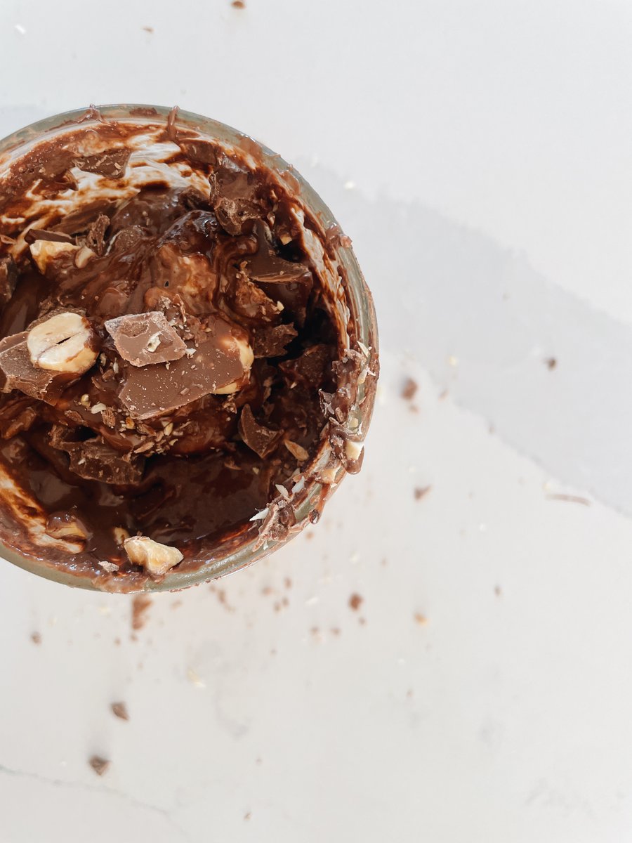 We guarantee these Nutella Overnight Oats will make you (want to be) a morning person☀️🍫 

Filled with fibre (oats and flax) and protein (milk and yogurt), they’re not only delicious, they’re also very satisfying.

RECIPE: dfpei.pe.ca/recipes/nutell…