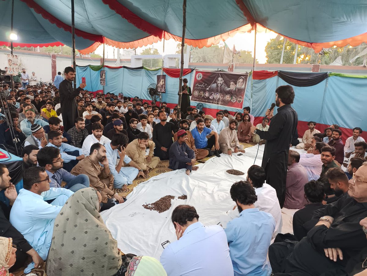 psfmansoor's tweet photo. Attended a condolence reference in the loving memory of #ShaheedNajeeb on eve of his 33rd Martyrdom anniversary along with bhai Jan @SaeedGhani1, Mir Sb @murtazawahab1, Najmi Alam &amp; others.
Commendable Job by my PSF Karachi's divisiona'sl, districts' &amp; units office bearers. https://t.co/Tmfqi3efdN
