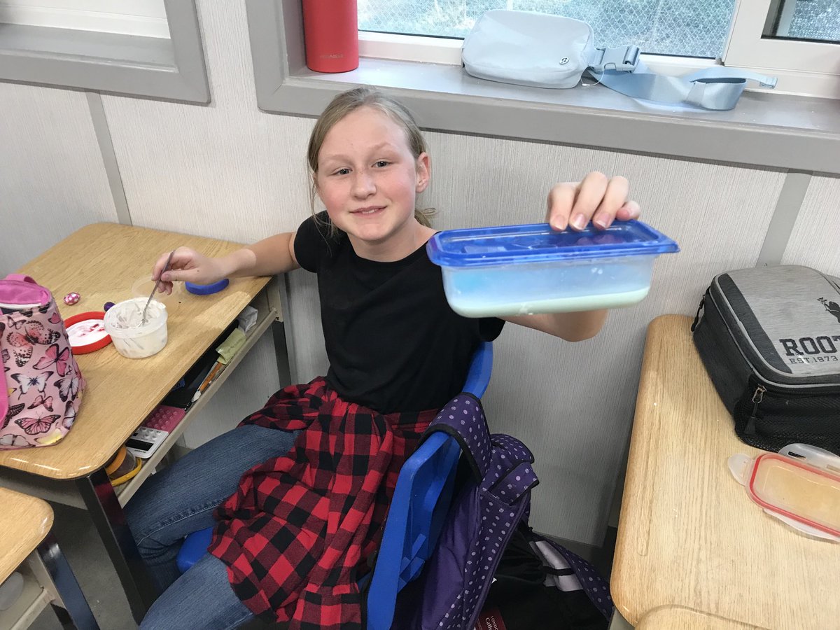 OurLourdes's tweet photo. Mr. Molnar’s class had some fun in Science today making Oobleck! https://t.co/VvIhYnLTO0
