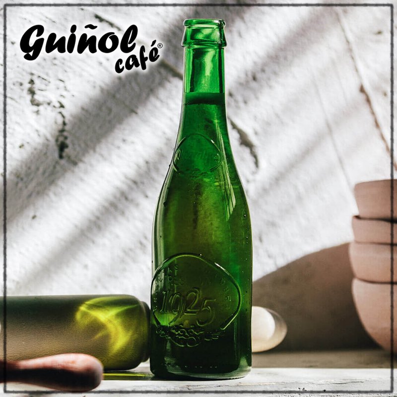 guinolcafe's tweet photo. ¿A que apetece una buena #cerveza fresquita? Hoy te proponemos disfrutar de @Alhambra_Es 1925 junto al resto de tercios por solo 2 € unidad. Tienes muchas opciones para elegir. No te lo pienses y #Guiñolizate https://t.co/LlPb768Oy2