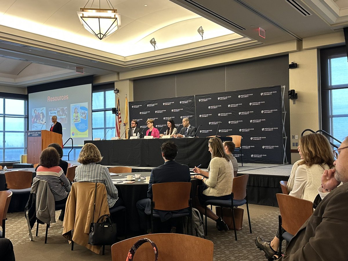 Claire Keller tweet media