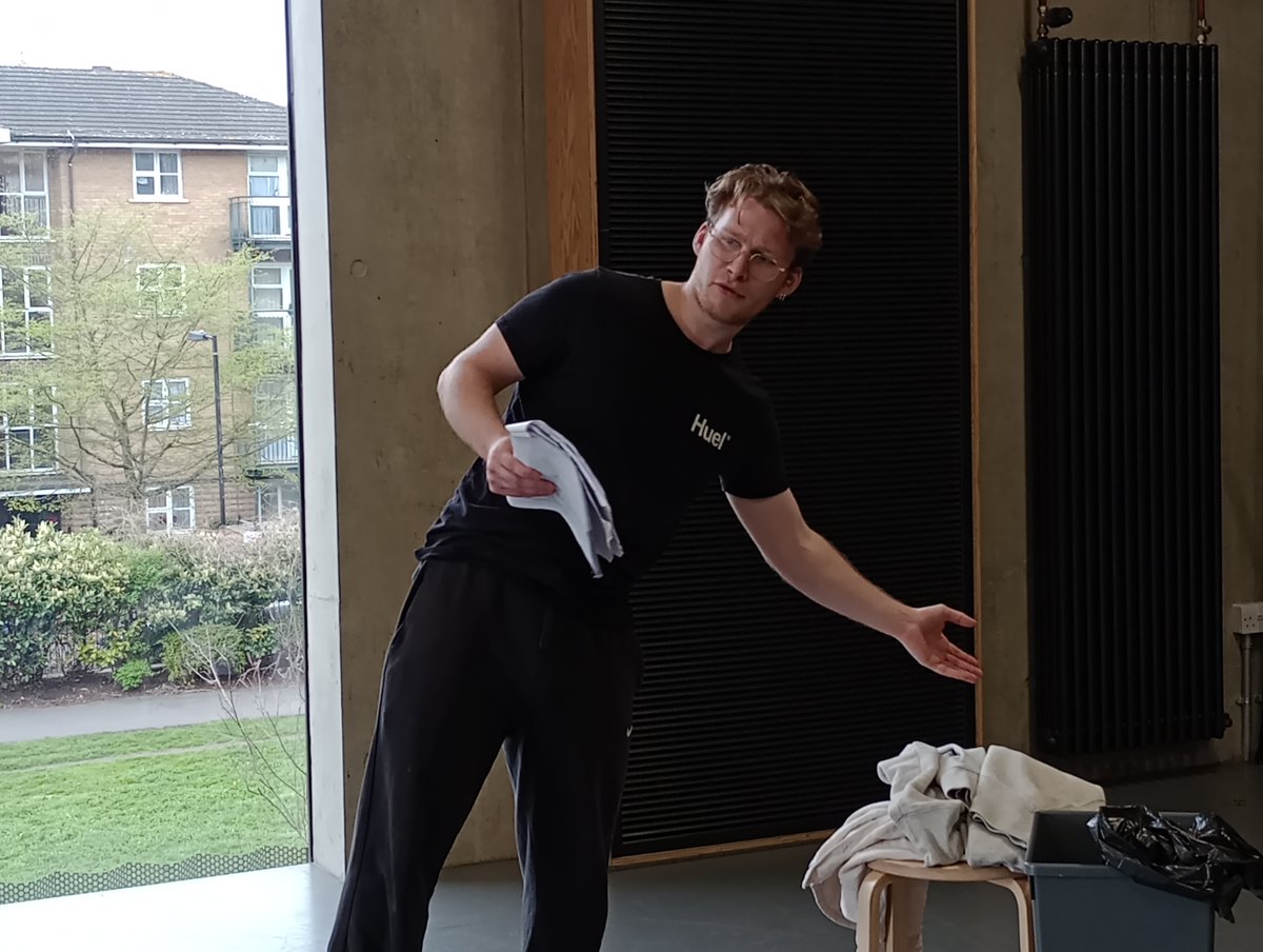 CloseEnoughplay's tweet photo. Rehearsals at @MountviewLDN  today! 

Just over a month till we open🌟 (eek)

TICKETS! https://t.co/N1amphroeX https://t.co/VCt8Zg3RNO