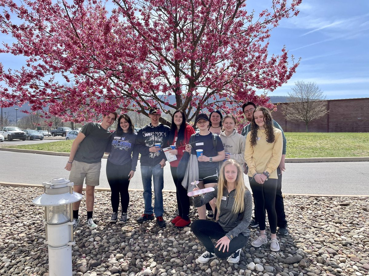 Dr. Lorson (Flook) tweet media