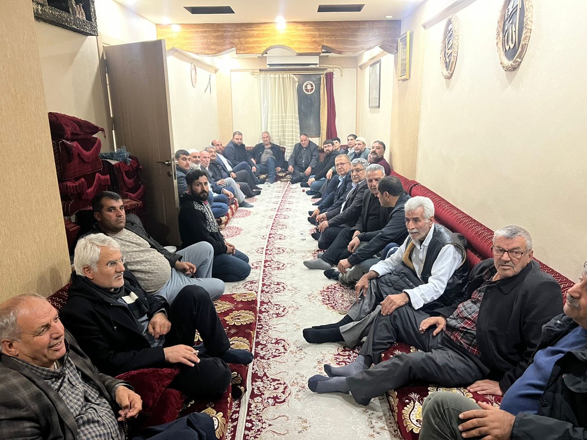 AycinBilal's tweet photo. Haltanlı aşireti dernek bünyesinde Nisan ayı iştişare toplantısını üye ve katılımcılarla yogun gündem konularını degerlendirdi.⁦@RTErdogan⁩⁦@Akparti⁩ https://t.co/naNqnHqw35