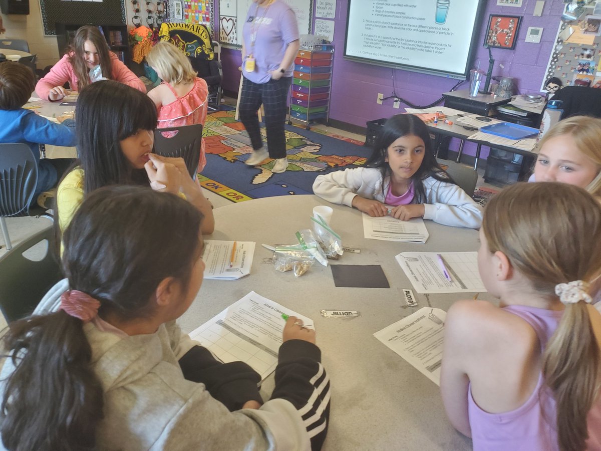 MrsHickcox5's tweet image. We continued our exploration of matter today. We studied the solubility of different forms of matter. #CREateleaders #cpsbest #cpsscience