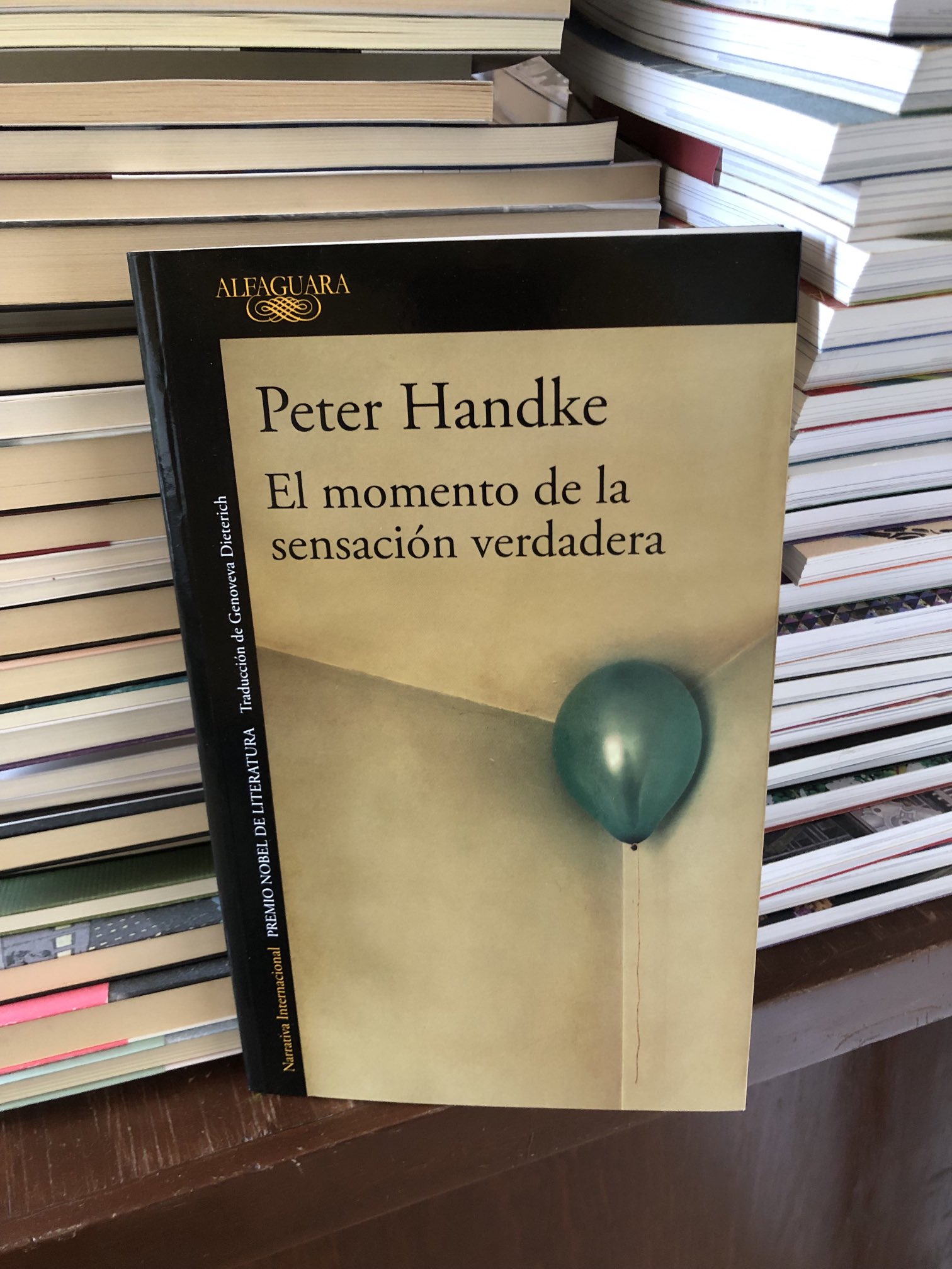 Libro El Libro de la Historia De Peter Handke - Buscalibre