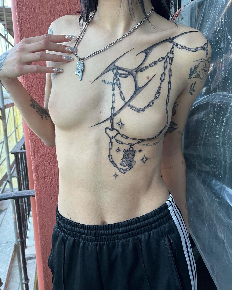 NatLacunzaITA's tweet photo. El tatuaje 🥵📸

@/gru_grumpy_bb https://t.co/Nao8747hlU