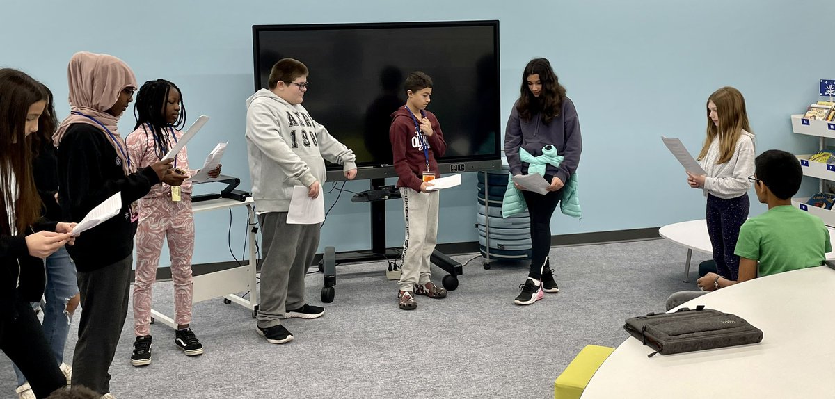 When Ss were having a hard time understanding the Revolutionary War in class, it was time to make it come alive by acting it out a play. This was an oldie but goodie…I made this play over 20 years ago when I taught 5th grade! #wbend15 <a href="/D15Schools/">Community Consolidated School District 15</a>