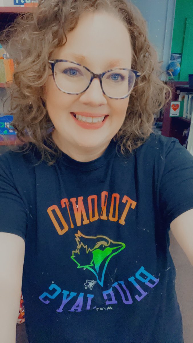 CentralPSLLC's tweet photo. When your teacher librarian is just a little excited for the first @BlueJays home game!! @MrsMorrisTVDSB @central_public @TVDSB #letsgobluejays #homeopener https://t.co/Yy7NHzlfc8