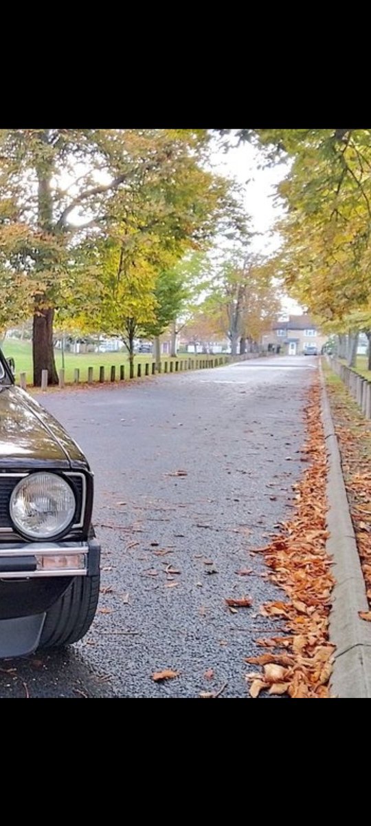 Peeka poo #mk1golf #frontendfriday #browncarofftheday #Volkswagen #dubs #winter #carart