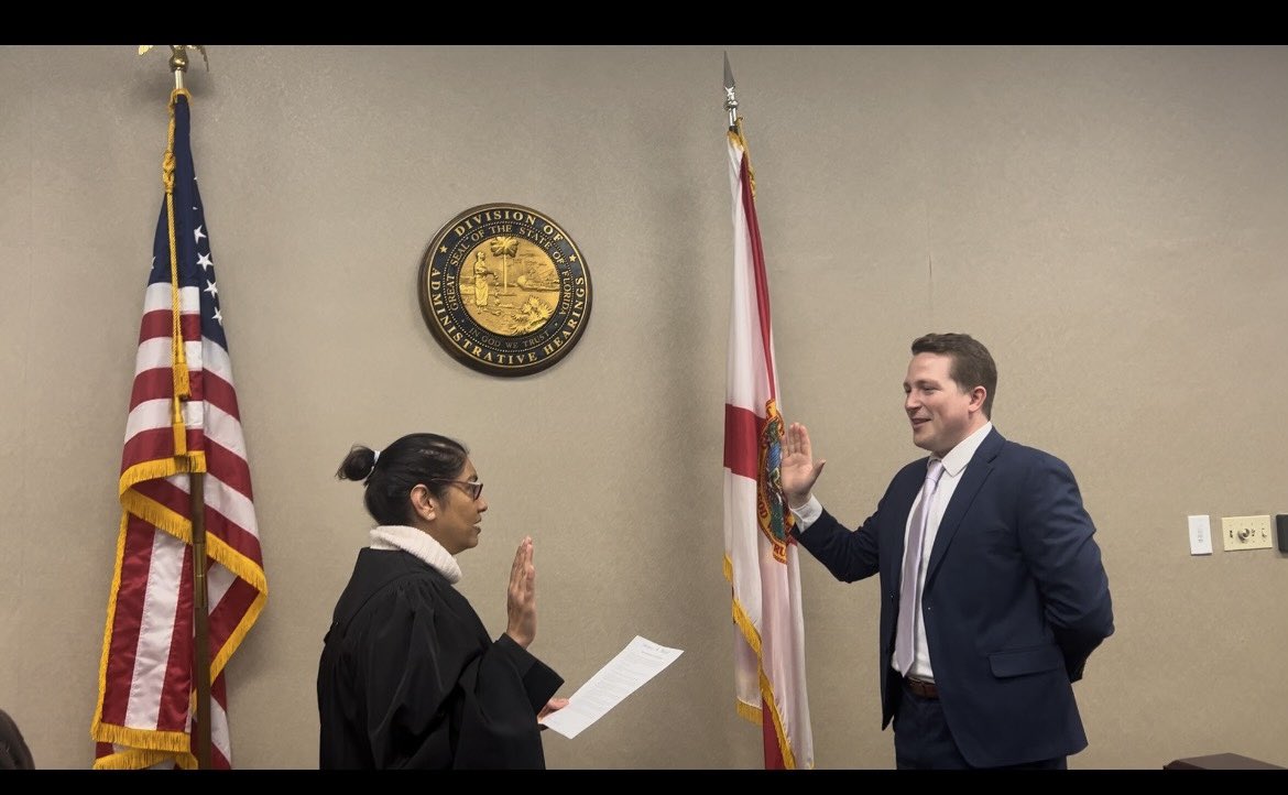 JudgeDesai's tweet photo. So honored to swear in Steven Baird into the @TheFlaBar. Congratulations to all those who passed the bar exam. Now go out and do some good in the world. https://t.co/25ibq0YZZy