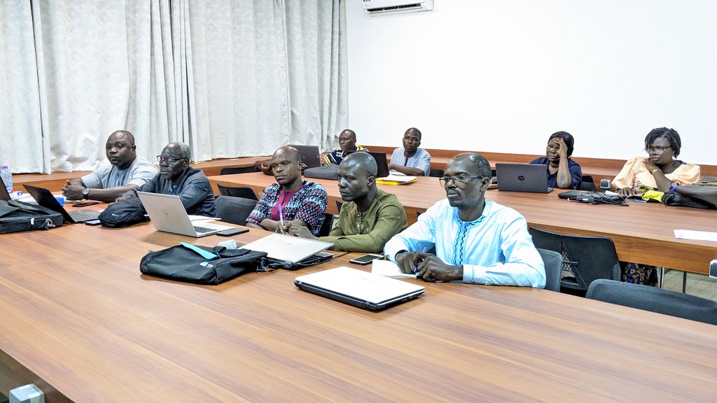 UniveLomeTg's tweet photo. 10 inspecteurs-stagiaires en atelier à partir de ce 11/04/2023 à l'#INSE @UniversitedeLome, avec @mepsta_tg, <<Mettre la recherche au service  de l'éducation>> #UniversiteDeLome #IIPE #UNESCO #dakarsenegal #educationdequalite https://t.co/ounR6L7O5f