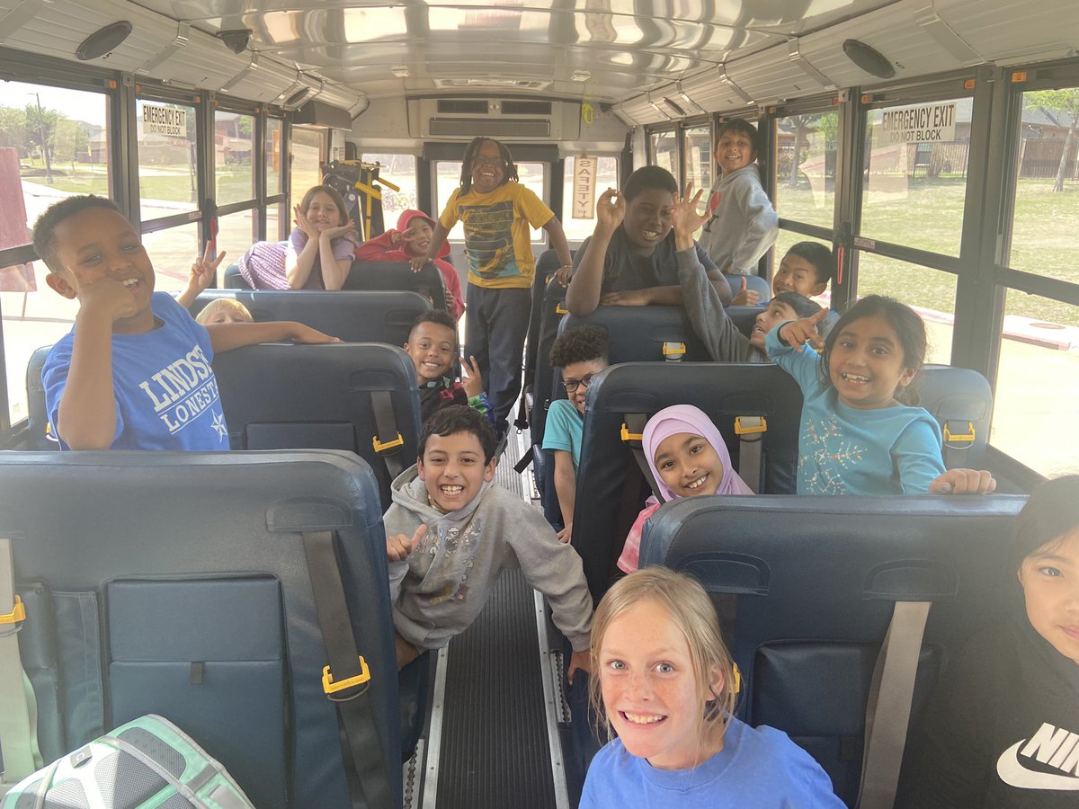 Mrs. Voigt’s 3rd Grade Class tweet media