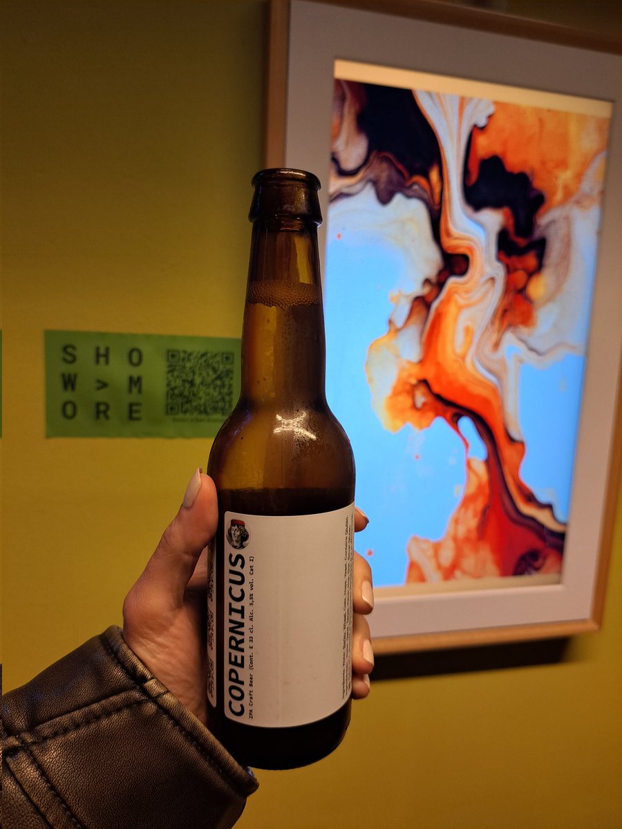 JolienHuizinga's tweet photo. @copernicusbeer blij dat dit NFT biertje ook in real life te drinken is #superlekker https://t.co/oFEJSP6cfh