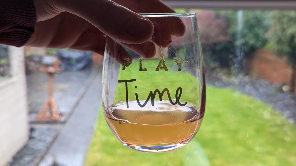 BragdyBoyd's tweet photo. A sample of beer two before conditioning has got us very excited! 😜

We love a summery beer and this one ticks all the damn boxes! ✅

Roll on #SummerVibesIII #summervibesoutwest 🌞 https://t.co/ZHFcK4OZDY