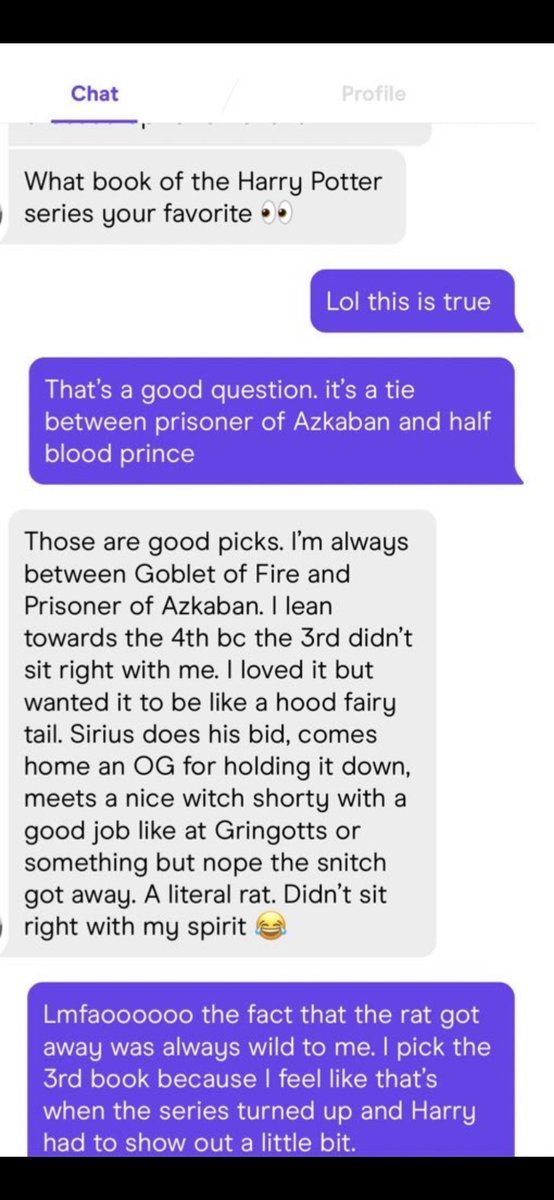 TheHoginator's tweet image. Shoutout to @hinge 🌚 literally screenshotted our first convo immediately to send to my friends because his response had me sprung early lol 

Anyway now we’re engaged.