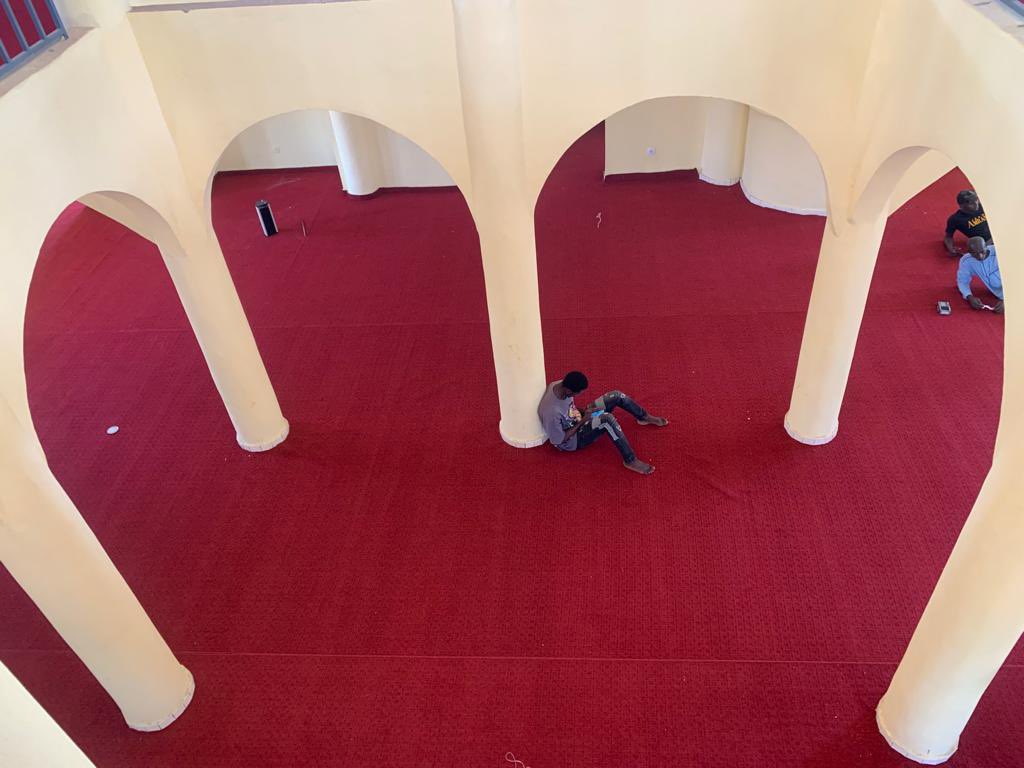 SouareOfficiel's tweet photo. Je remercie Dieu qui m’a donné la chance de construire cette maison pour les fidèles musulmans de mon quartier de naissance ‘‘Wondima’’. Par la grâce d’Allah Subhanahu Wa Ta’ala (SWT), elle sera officiellement inaugurée à l’occasion de la nuit du Laylat al-Qadr. https://t.co/ARgSL9Qgpf