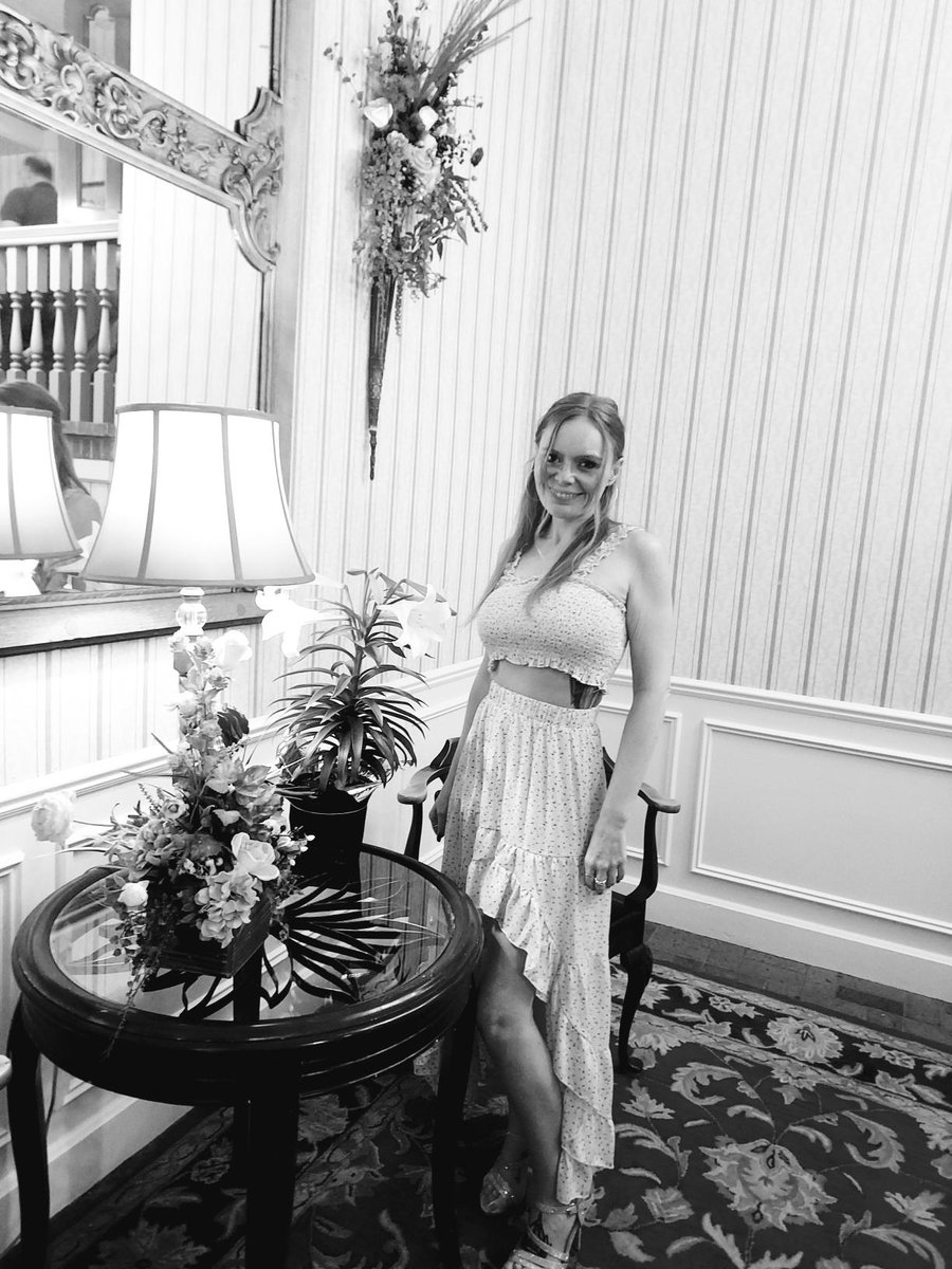 Jesstheredhead8's tweet photo. #jessicatheredhead #onlyfansgirl #blackandwhitephotography https://t.co/yG8L5I7RT0