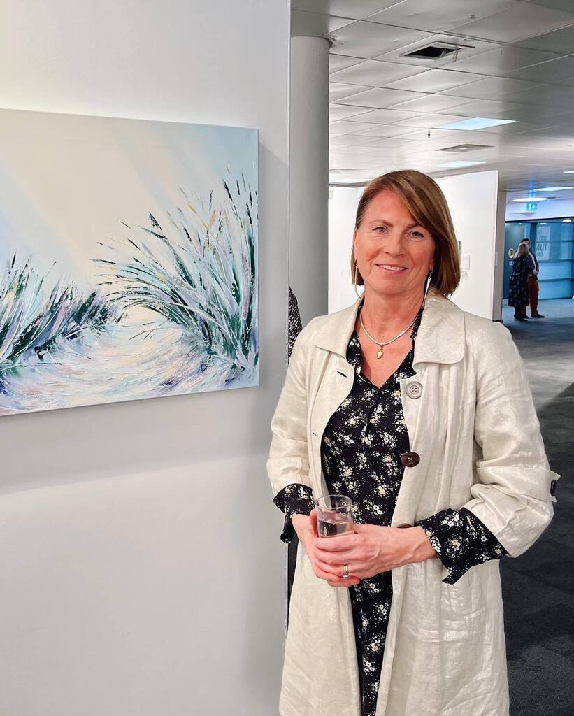 SueRap_Art's tweet photo. Friends, can you help?

Bringing value to the causes we care about by using my art to unite communities and support social change is what matters, right? 
…do listen to the speech from the Preview eve on the last slide.

This donated artwork “Cherish… https://t.co/yOLXyM0ybI https://t.co/t72q4py0ua