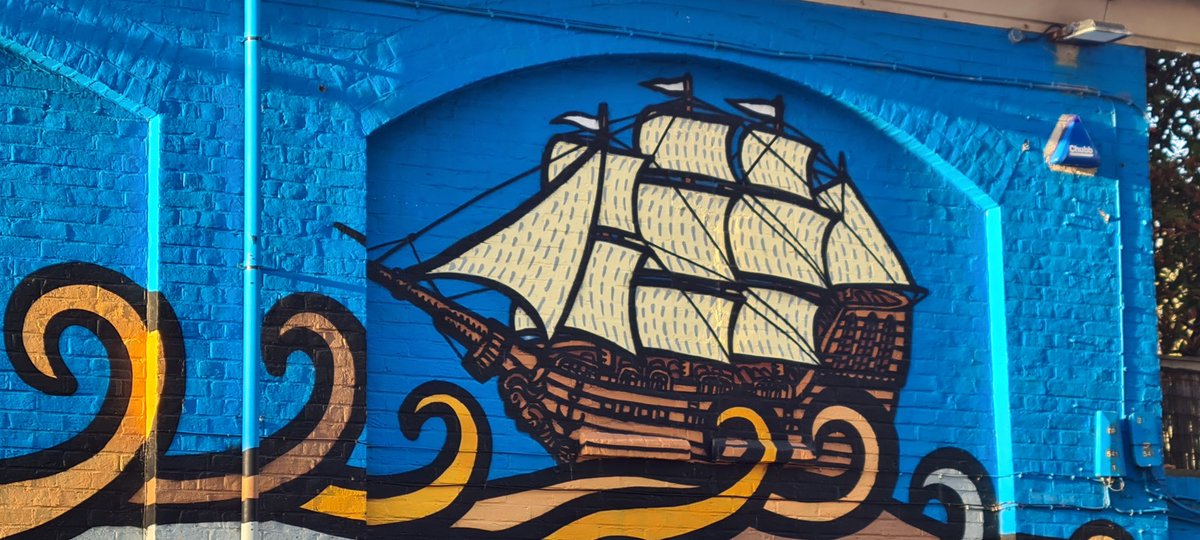 Cool #StreetArt by <a href="/LucanArt/">Miroslav Lucan</a> spotted this morning #Bournemouth #Dorset