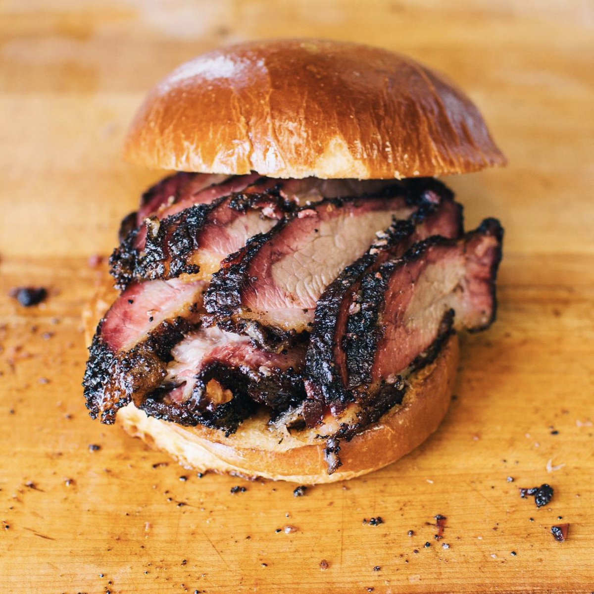 EasyHowToBBQ's tweet photo. Just another #BBQ sandwich before any fix’ens 🤩 https://t.co/h7huujNltM
