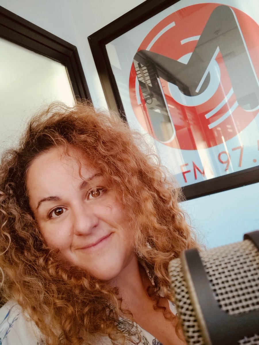 memories975fm's tweet photo. DE REGRESO 📻⏪

@LauraLotito ya se encuentra para acompañarte hasta las 18:00hs. con #deregreso 

Súmate pues ✨
📻FM 97.5 
📲 Descarga la App
💻 https://t.co/hmjigK7bdY 

Déjanos tus mensajes al 0992 975 975 https://t.co/8QdGGdPIoF