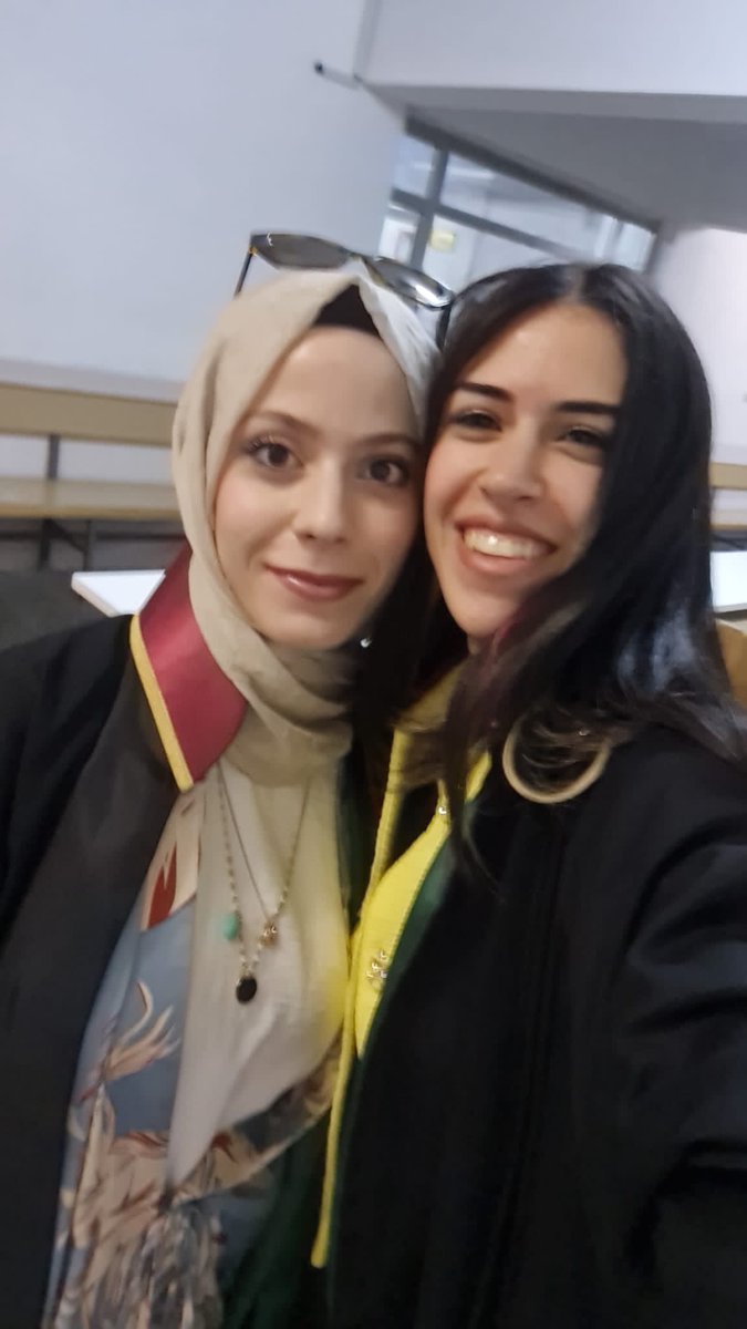 Bu fotoğrafın üzerinden yıllar geçmiş gibi sanki 🥺 En yakın zamanda yine birlikte olmayı diliyorum..
İyi ki doğdun canım arkadaşım 🖤
<a href="/aleynakyuzz/">Aleyna Akyüz</a>