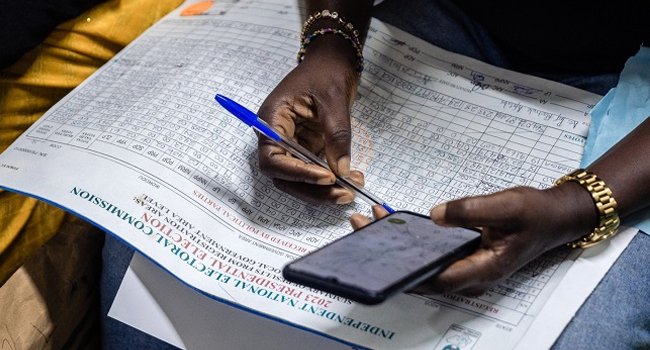 channelstv's tweet photo. Electronic Collation Of Results Not Compulsory – Ex-INEC Spokesman

https://t.co/UDRO6VTy3e https://t.co/FSzIhRvBdb