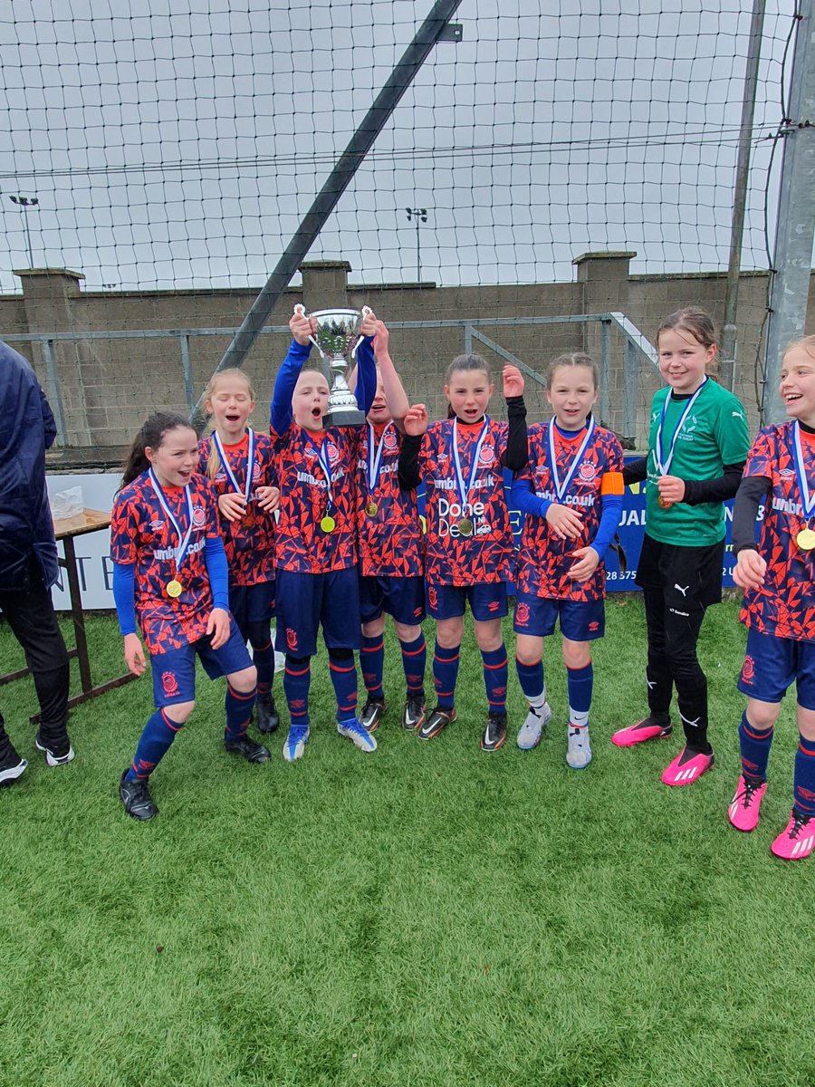 LinfieldLadiesYouth tweet media