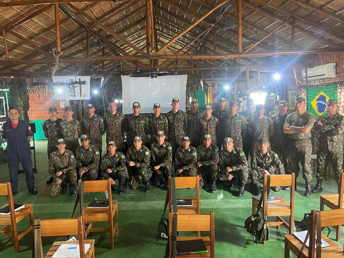 4bbmcbmrs's tweet photo. O Corpo de Bombeiros Militar do Rio Grande do Sul (CBMRS), sediado no município de São Gabriel realizou instrução de Atendimento Pré Hospitalar (APH) para o curso de formação de Sargentos temporários do 9º Regimento de Cavalaria Blindado - 9ºRCB. https://t.co/jaRCMcdZOB