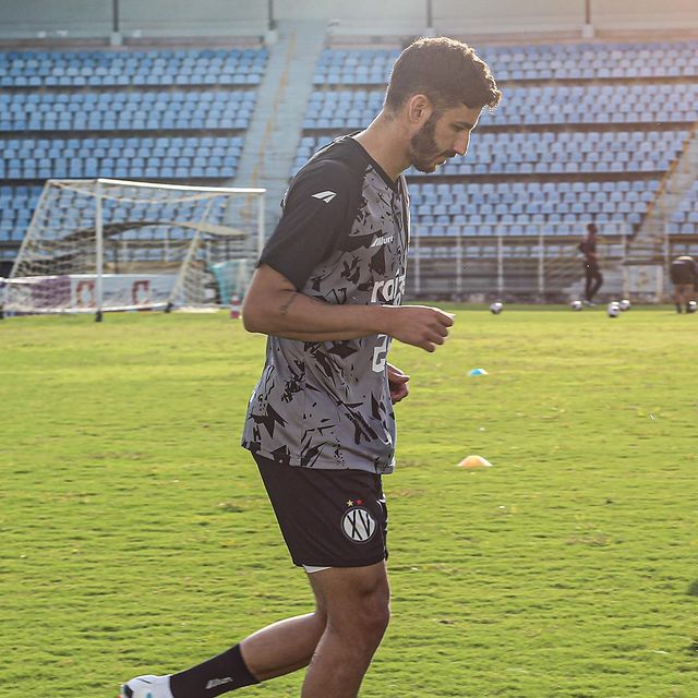 xvpiracicaba's tweet photo. Continuamos firmes na preparação para o Brasileiro Série D ⚪️⚫️
Registros de hoje aqui no Barão da Serra Negra 🏟📸
#XVdePiracicaba #Raízen #Unimed #FMC #UPL #Ihara #Coplacana #Sicredi #Betnacional #Poty #Zyone #TopMania #Alluri https://t.co/AbhFSBJwC2