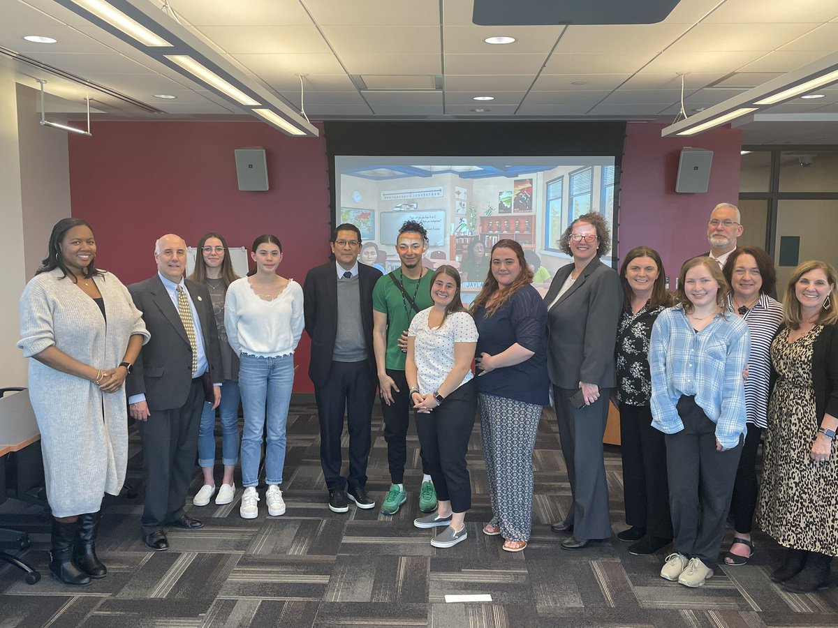 MA Dept of Higher Ed (@massdhe) on Twitter photo Using virtual reality, and with a few tips from tomorrow’s teachers, Commissioner Ortega brushed up on his teaching skills at <a href="/Fitchburg_State/">Fitchburg State</a>. We recognize the important role the <a href="/MA_StateU/">MA StateUniversities</a> play in graduating highly-qualified, diverse teachers that enter our MA classrooms 👩🏽🏫🧑🏿🏫👨🏻🏫 Using virtual reality, and with a few tips from tomorrow’s teachers, Commissioner Ortega brushed up on his teaching skills at <a href="/Fitchburg_State/">Fitchburg State</a>. We recognize the important role the <a href="/MA_StateU/">MA StateUniversities</a> play in graduating highly-qualified, diverse teachers that enter our MA classrooms 👩🏽🏫🧑🏿🏫👨🏻🏫