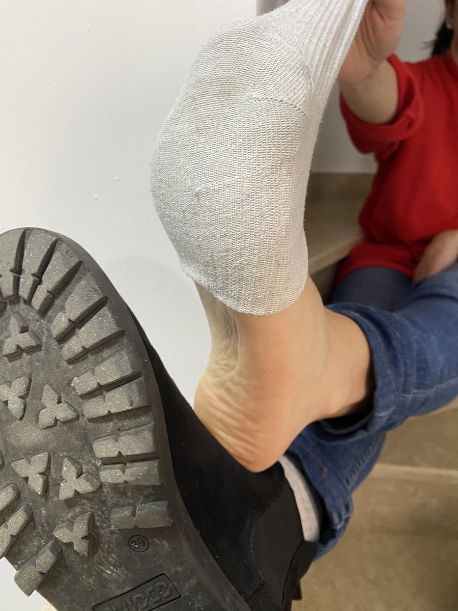 MissPenelope40's tweet photo. Paypal: missfeetpenelope@hotmail.com 

#findomgoddess #findom #mistress #moneyslave #moneyslaves #queen #goddess #heels #stockingsandheels #findomitalia https://t.co/YwQzogwPje