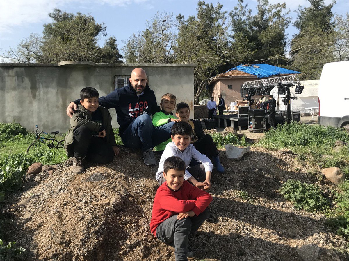 eyupbelediyesi's tweet photo. Gönül soframızı bugün Gaziantep / İslahiye Çubuk köyünde kurduk. Bu sofrada daima biriz, beraberiz. 🌙 https://t.co/Y0tYCgxrIu