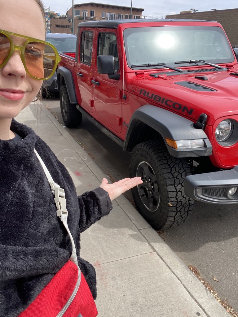 S I E R R A • H U L L ✨ tweet media